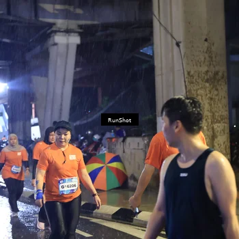 Runner Photo 7912856