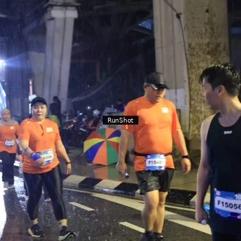 Runner Photo 7912863