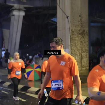 Runner Photo 7912875