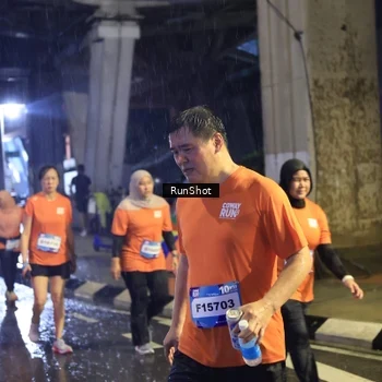 Runner Photo 7912888
