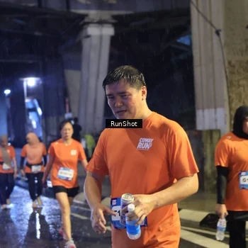 Runner Photo 7912890