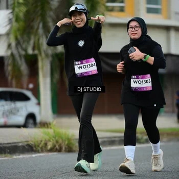 Runner Photo 7912925