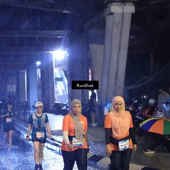 Runner Photo 7912933
