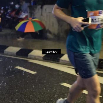 Runner Photo 7912940