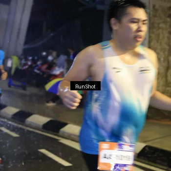 Runner Photo 7912952