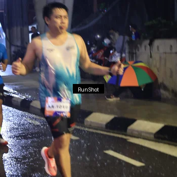 Runner Photo 7912954