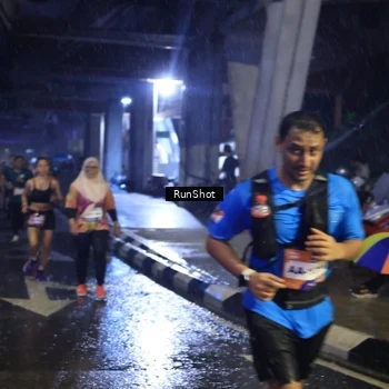 Runner Photo 7912964