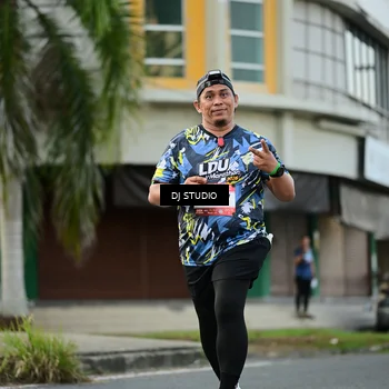 Runner Photo 7912971