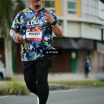 Runner Photo 7912986