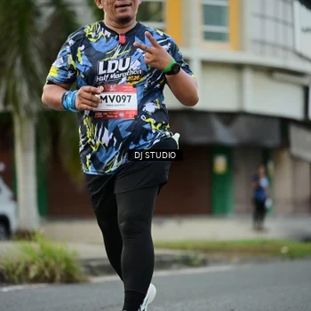 Runner Photo 7912987