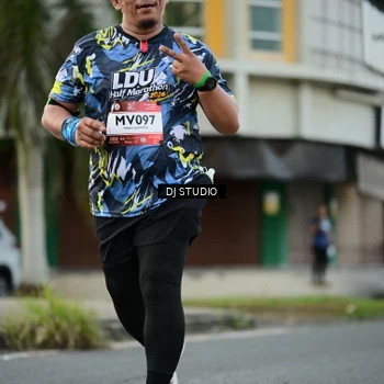 Runner Photo 7912998