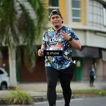 Runner Photo 7913003