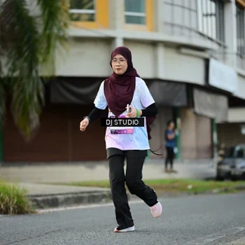 Runner Photo 7913011