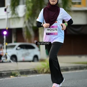 Runner Photo 7913019