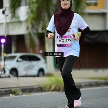 Runner Photo 7913021