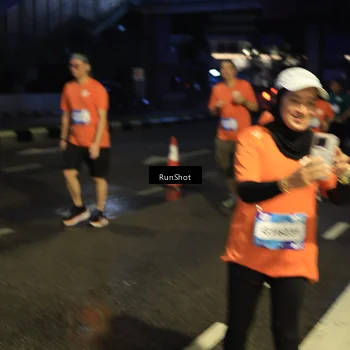 Runner Photo 7913029