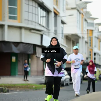 Runner Photo 7913043