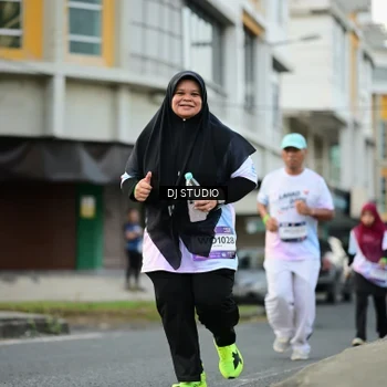 Runner Photo 7913046