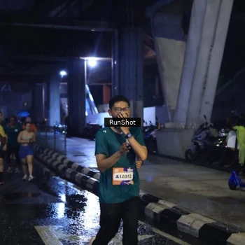 Runner Photo 7913052