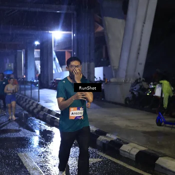 Runner Photo 7913056
