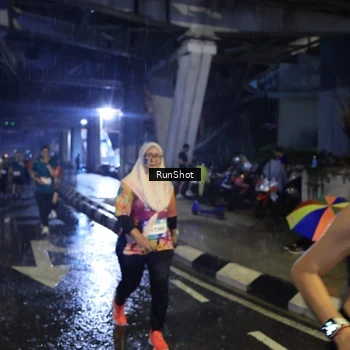 Runner Photo 7913057