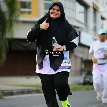 Runner Photo 7913059