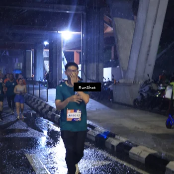 Runner Photo 7913061