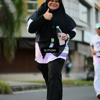 Runner Photo 7913063