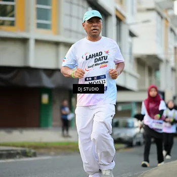 Runner Photo 7913066