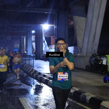 Runner Photo 7913071