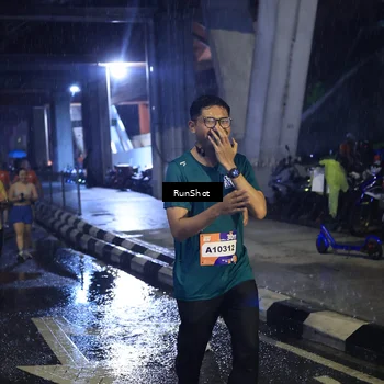 Runner Photo 7913079