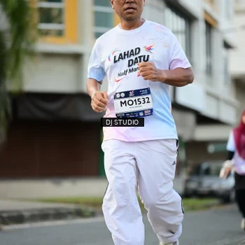 Runner Photo 7913083