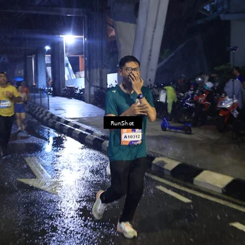Runner Photo 7913086