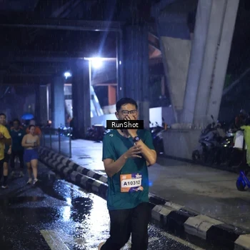 Runner Photo 7913095