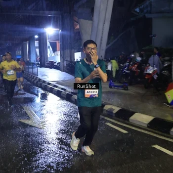 Runner Photo 7913097