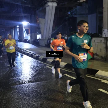 Runner Photo 7913114