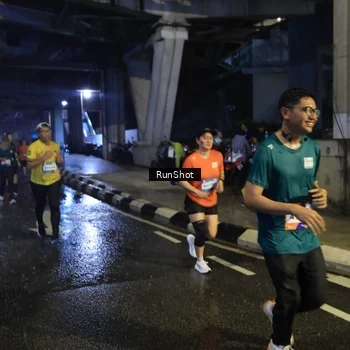 Runner Photo 7913118