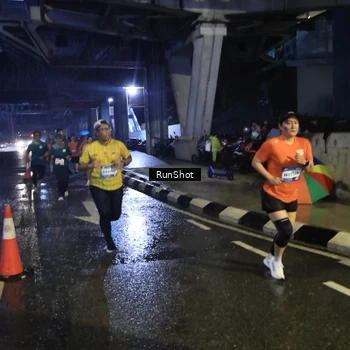 Runner Photo 7913128