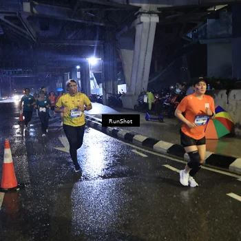 Runner Photo 7913131