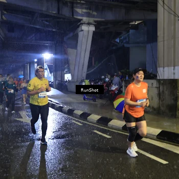 Runner Photo 7913136