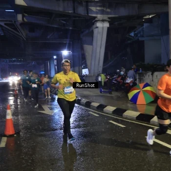 Runner Photo 7913144