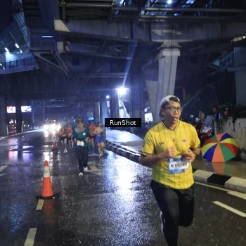 Runner Photo 7913171