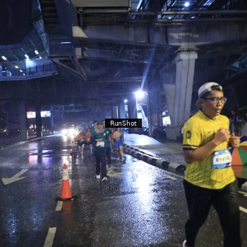 Runner Photo 7913173