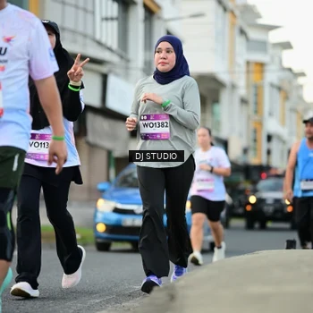 Runner Photo 7913177