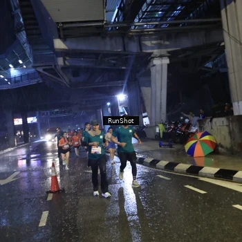 Runner Photo 7913211