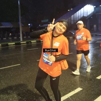 Runner Photo 7913237