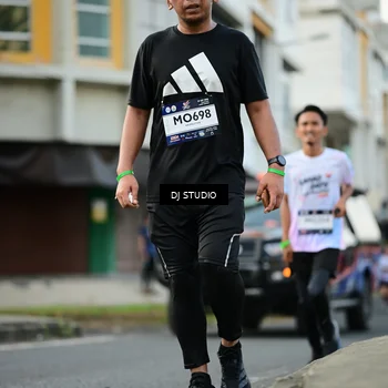 Runner Photo 7913240