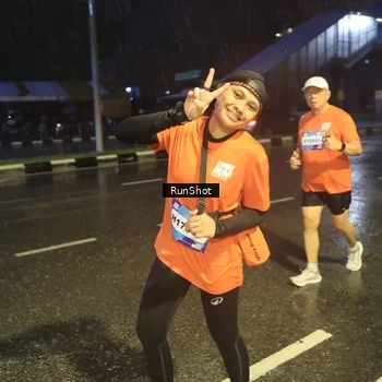Runner Photo 7913242