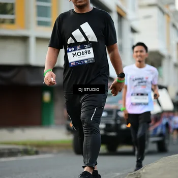 Runner Photo 7913244