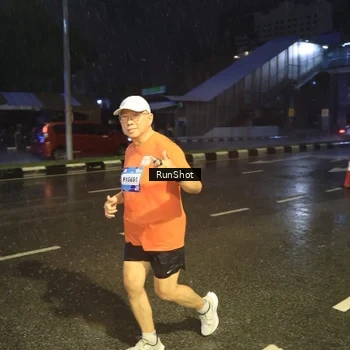 Runner Photo 7913264